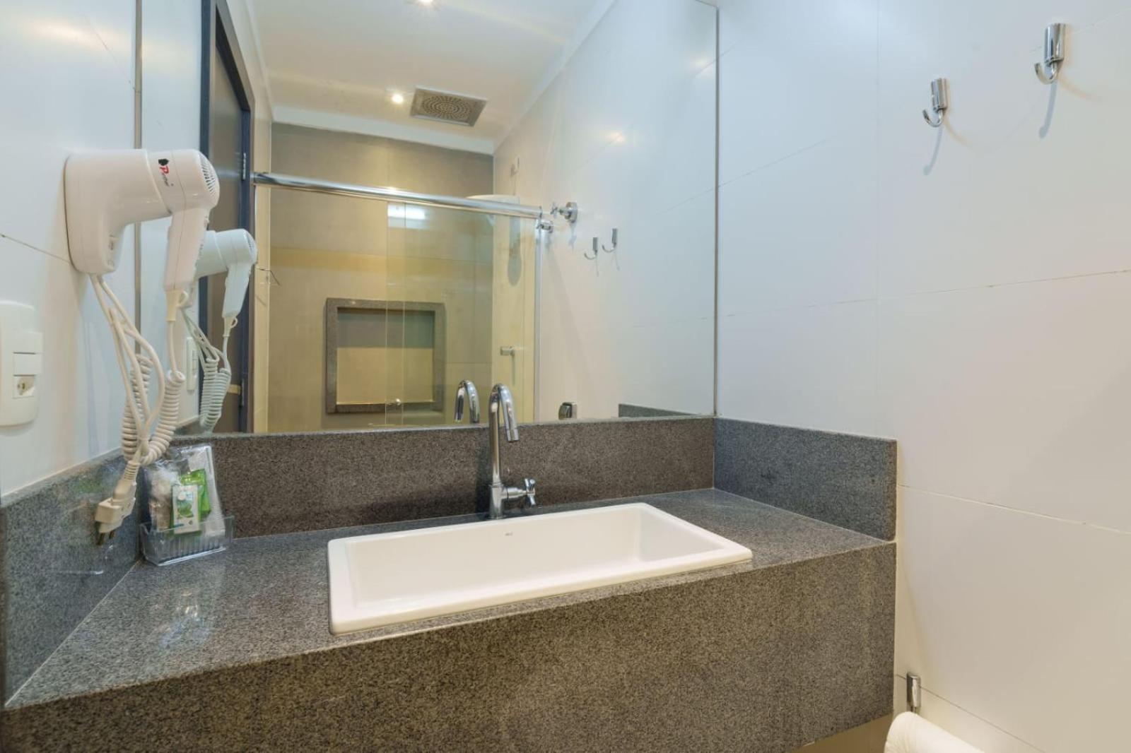 Uniclass Hotel Pinheiros ساو باولو المظهر الخارجي الصورة